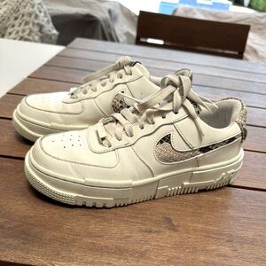 Air Force 1 Sneakers